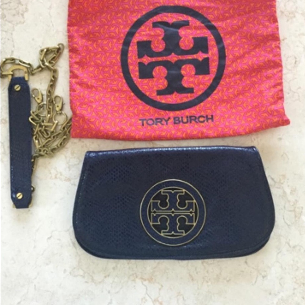 Tory Burch Amanda Logo Clutch w/detachable strap